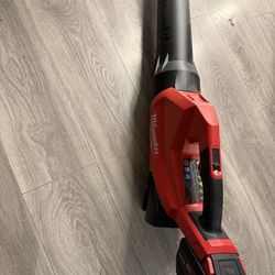 Milwaukee Leaf Blower