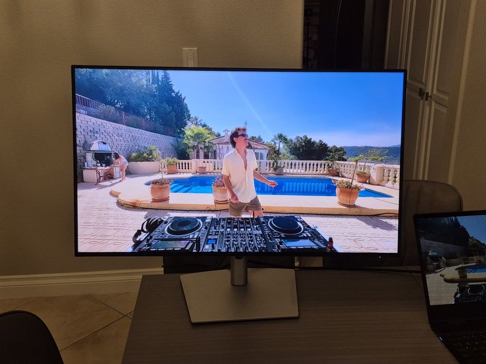 New OPEN BOX | Dell 32" 4k Monitor | U3223QE