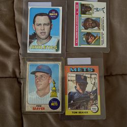Baseball Card Collection . 60 Pages Of Stars And Rookies . Maddox , Bo Jackson, Pucket, Nolan Ryan. 400 Cards You Can’t See. Mattingly RC , Seaver RC