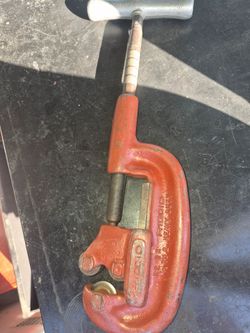 Ridgid pipe cutter