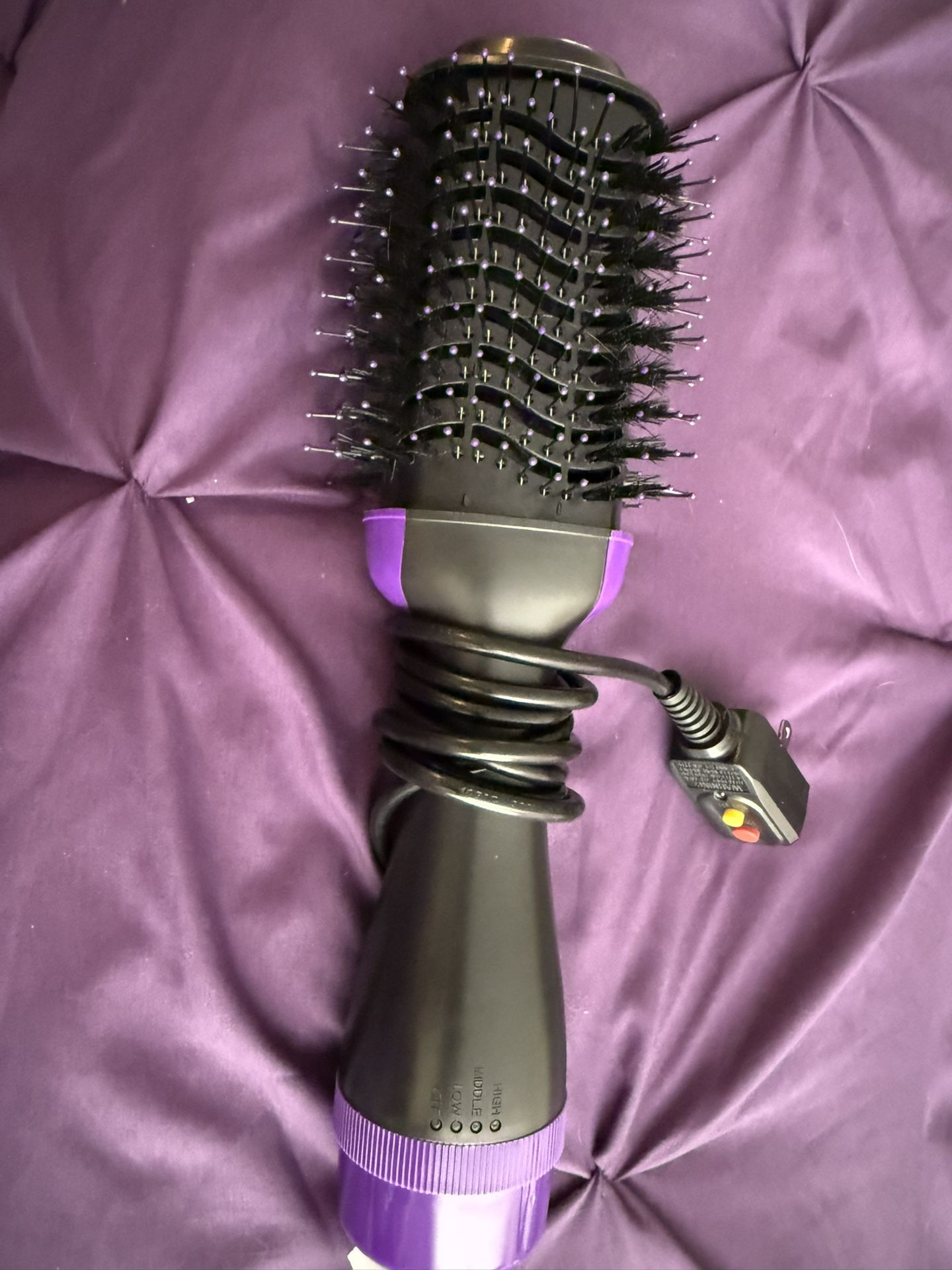 Brand New Drying Hair Stylist Brush. Has High, Medium And Cooling Settings.