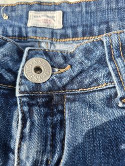 GUESS Women’s Stretch Bootcut Jeans – Size 31