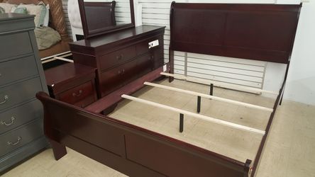 New Queen Bedroom Set