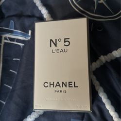 Chanel Paris Cologne 