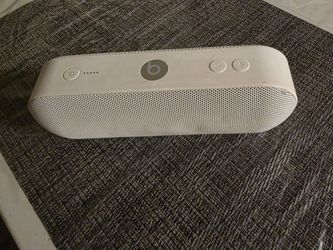 Beats Pill Plus Bluetooth Speaker Great Condition 