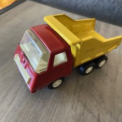 Vintage Small Tonka Dump Truck