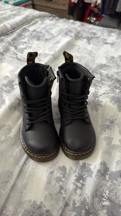 Baby Dr.Martens