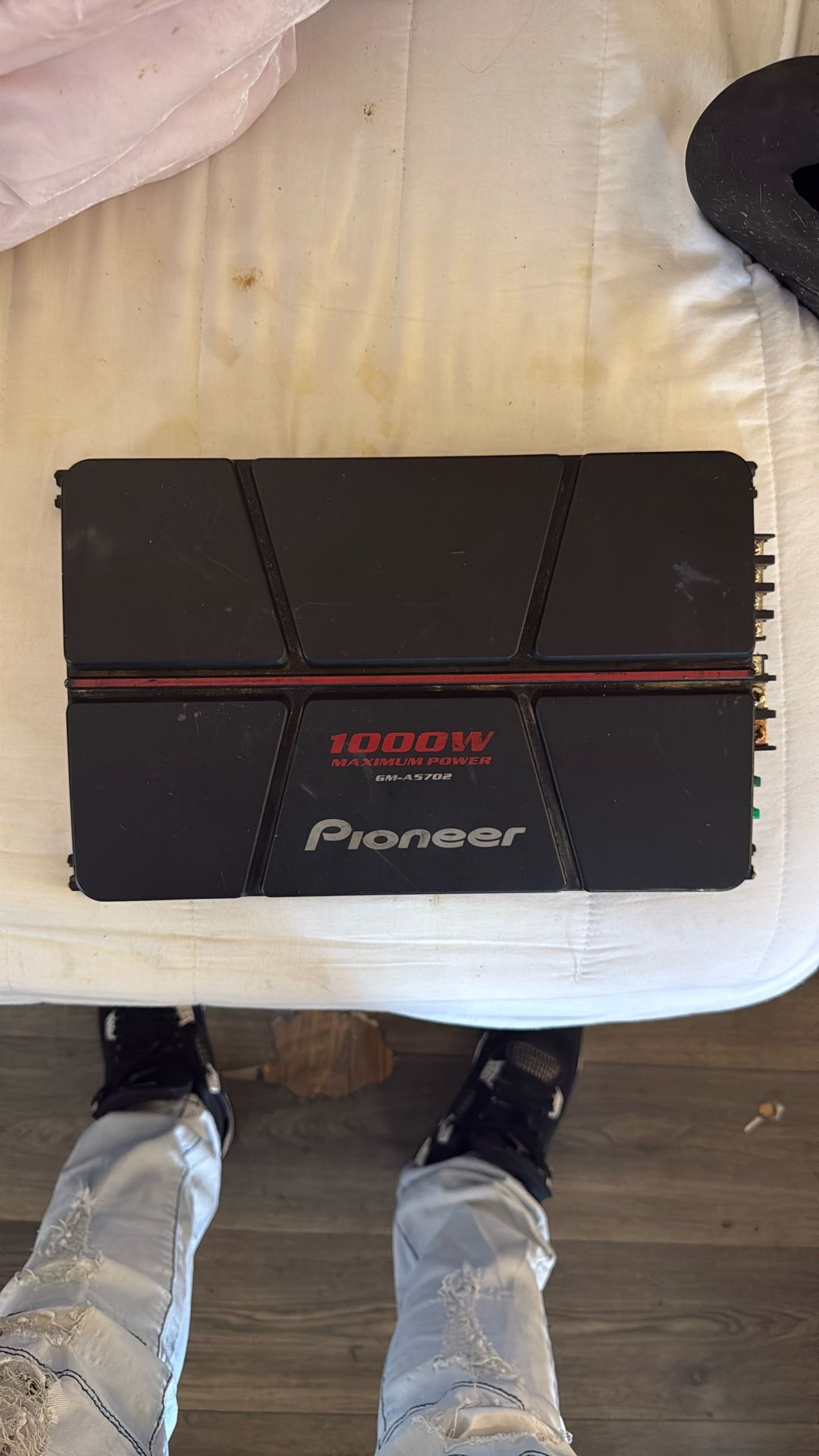 Pioneer 1000w Sub Amp
