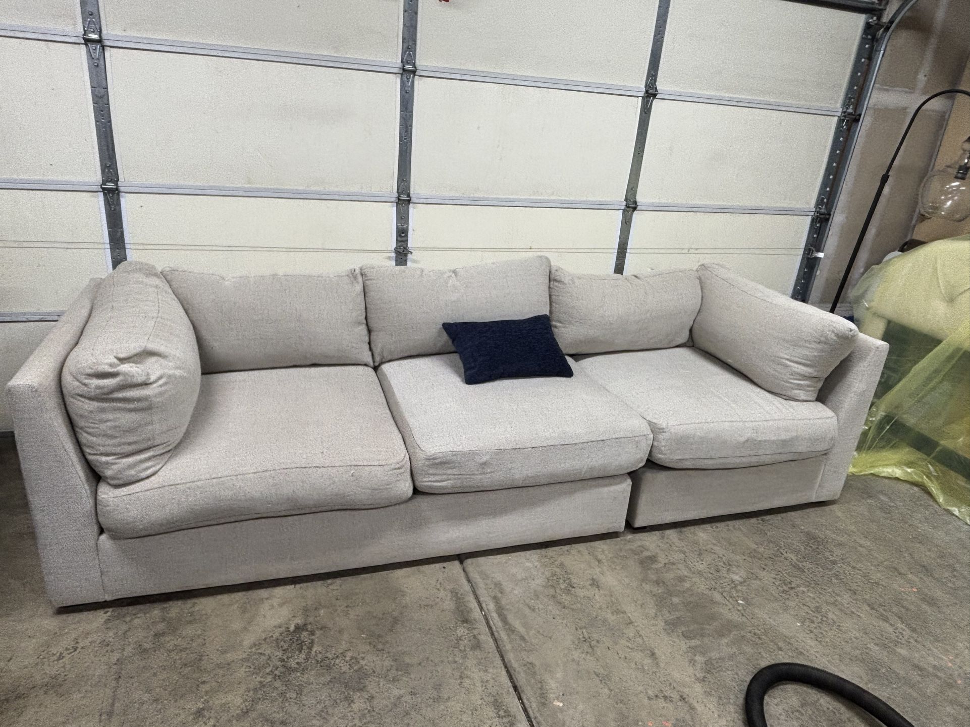 Couch / Sectional Couch 