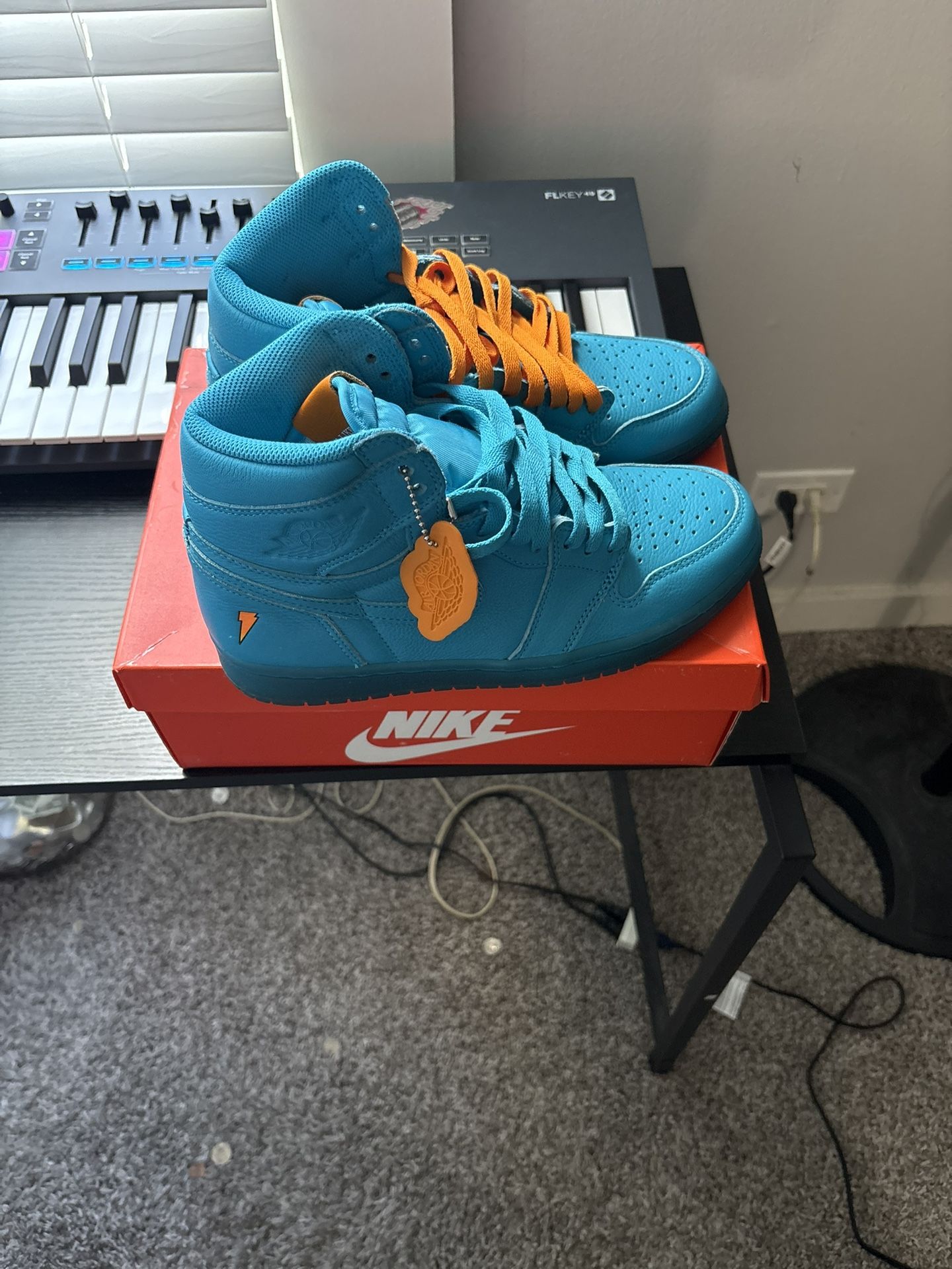 Jordan 1 Gatorade OG Box Missing Towel