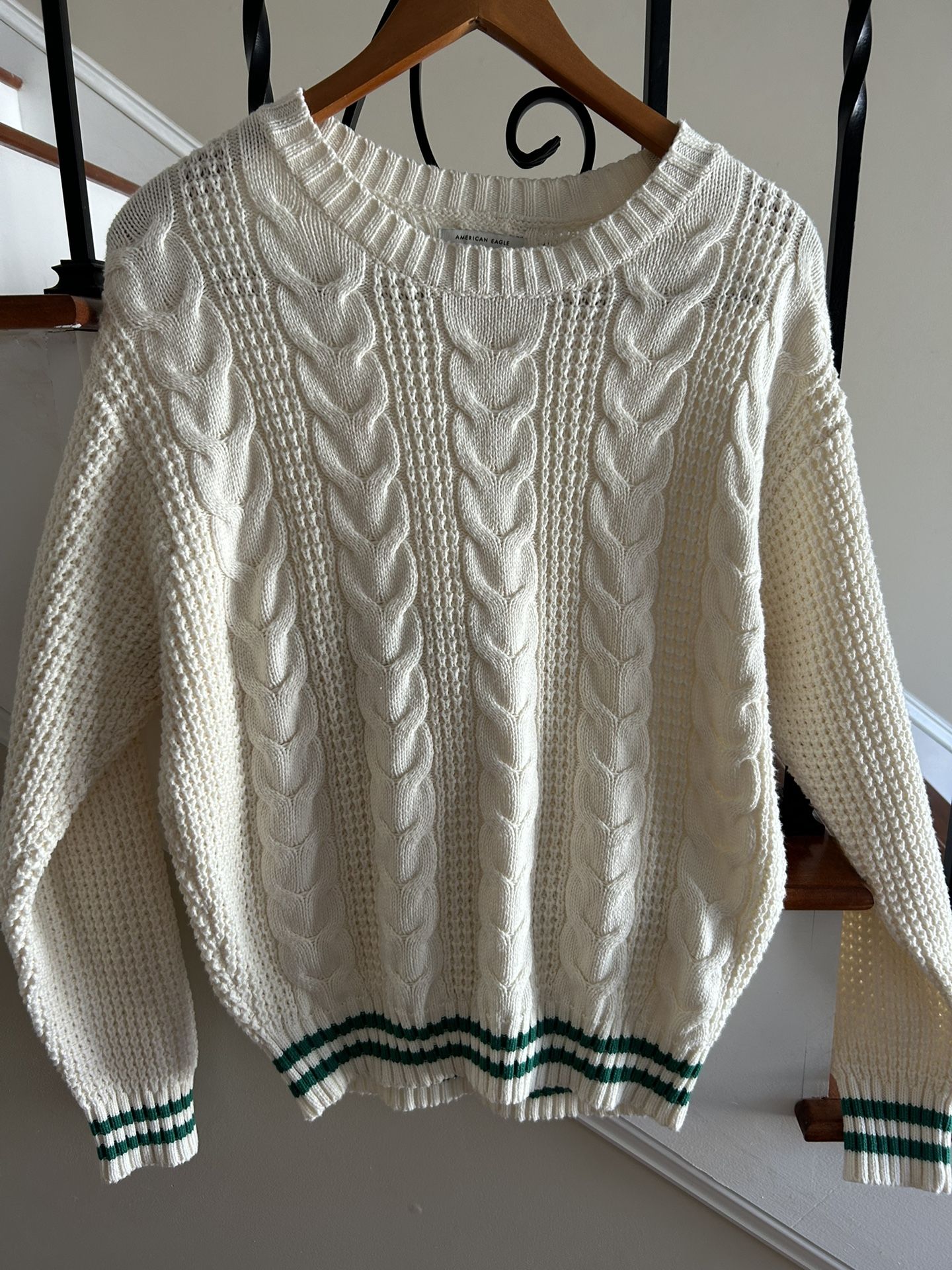 American Eagle Cream Colored Cable Sweater, Soft, Medium Size