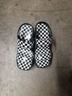 Checkered platform sandals