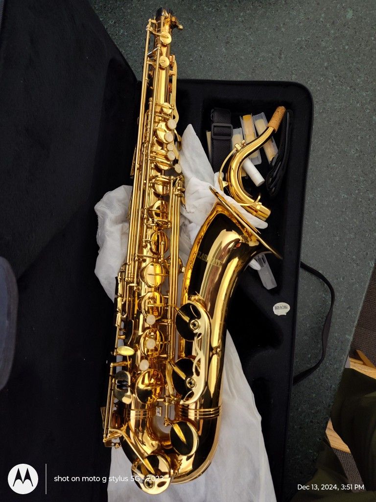 CLASSMATE TENOR SAXOPHONE