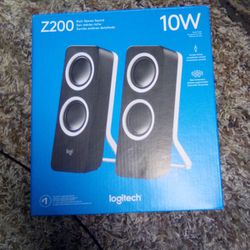 Logitech 4 In Two Speaker S Aux.Pug In. NEW In Box!