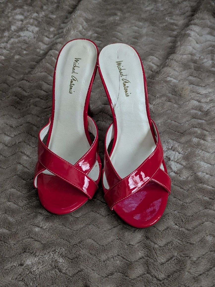 Cute Red Kitten Heels size 7