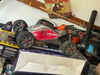 Arma 1/8 scale rc car buggy