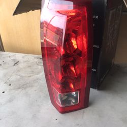 Left Rear Tail Light Lens 