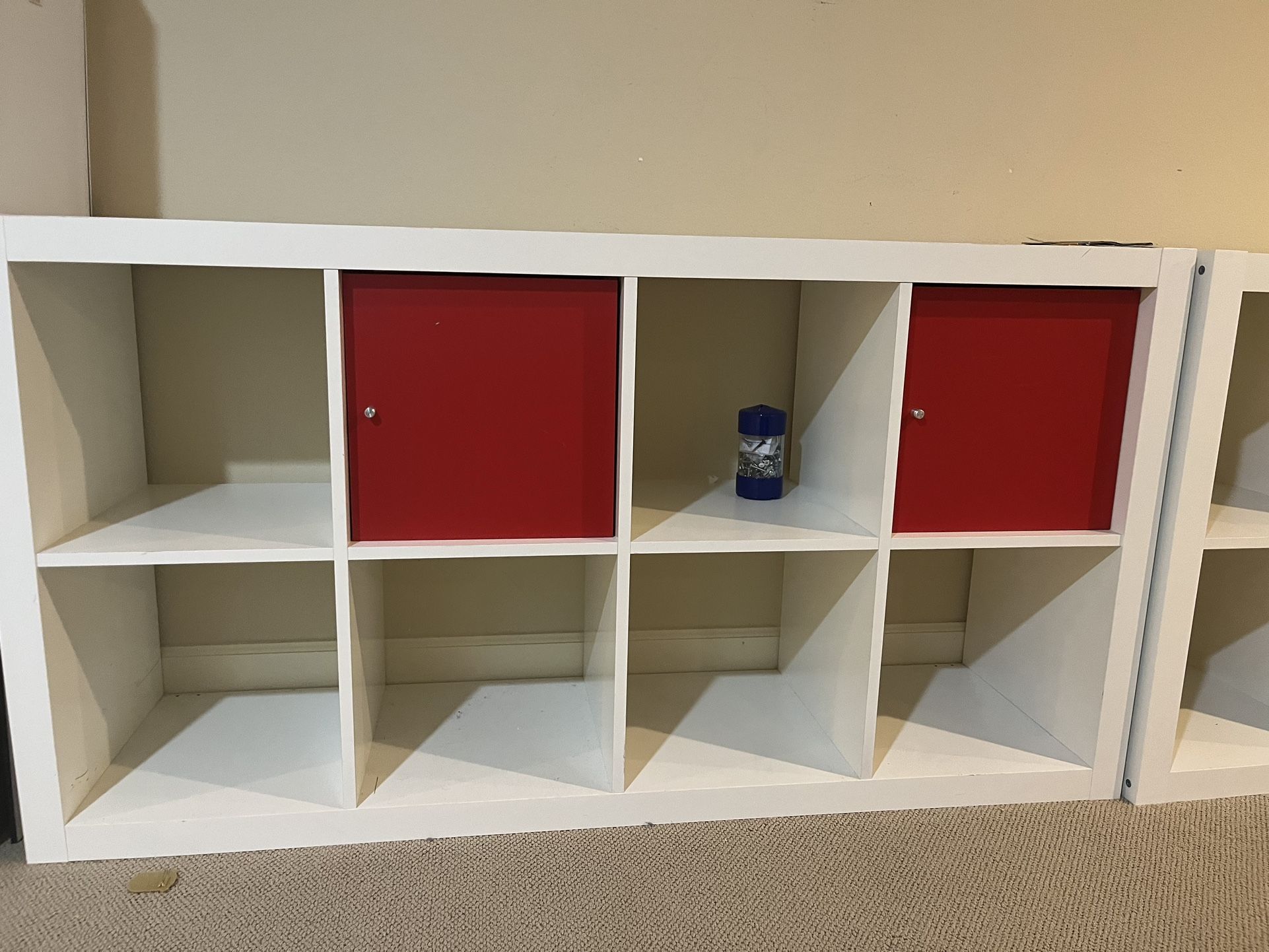 シェルフ　IKEA EXPEDIT 廃盤品　RED i just got an expedit shelf from ikea. i finally feel worthy of