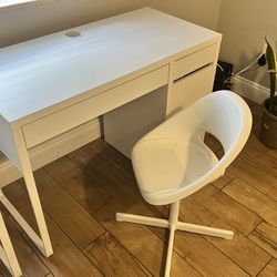 2 White Modern Desks with Matching Chairs – Great for Students