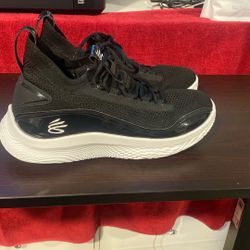 Curry Flow 8 Size 11.5
