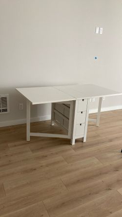Collapsible wood table white okra
