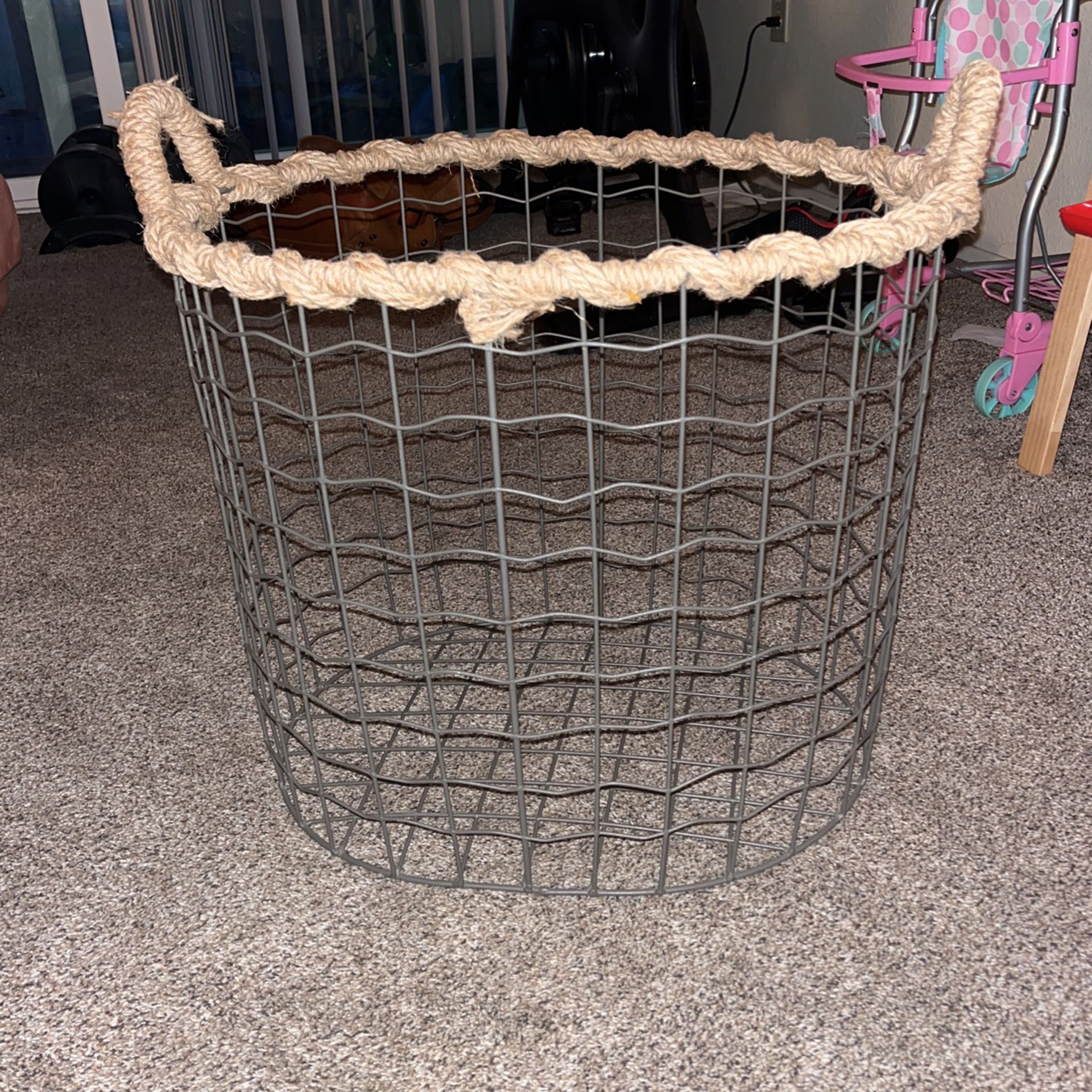 Wire And Top Basket