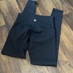 Lululemon size 8