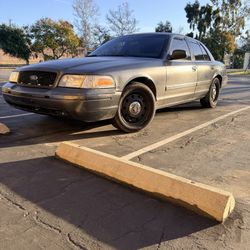 2011 Crown Victory Police Inerceptor