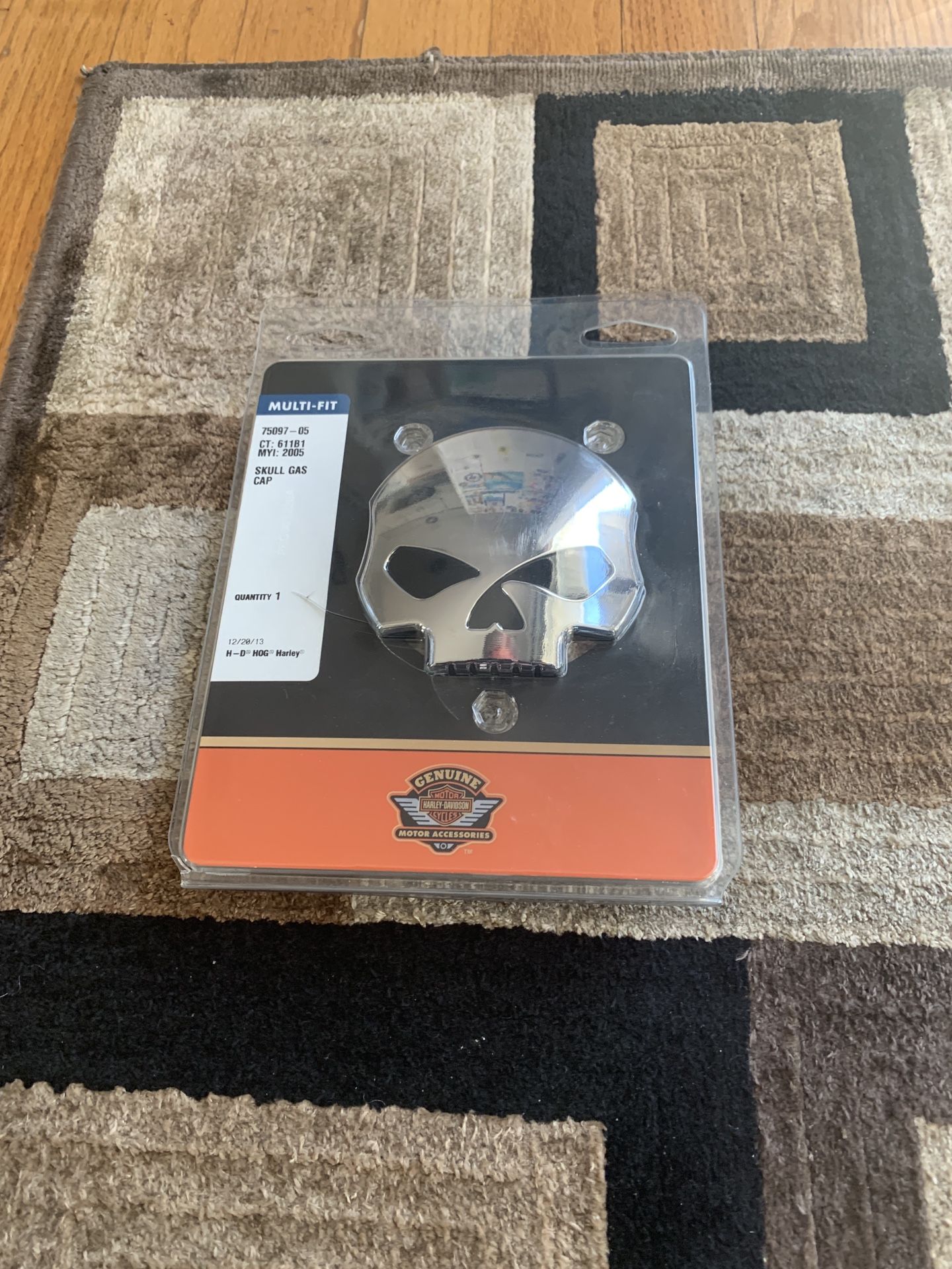 OEM New Willie G Scull Right Hand Thread Fuel Cap for Sale in North