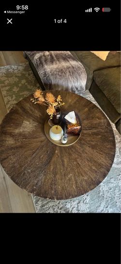 Round coffee table
