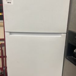Vissani MDTF18WHR 18 cu. ft. Top Freezer Refrigerator