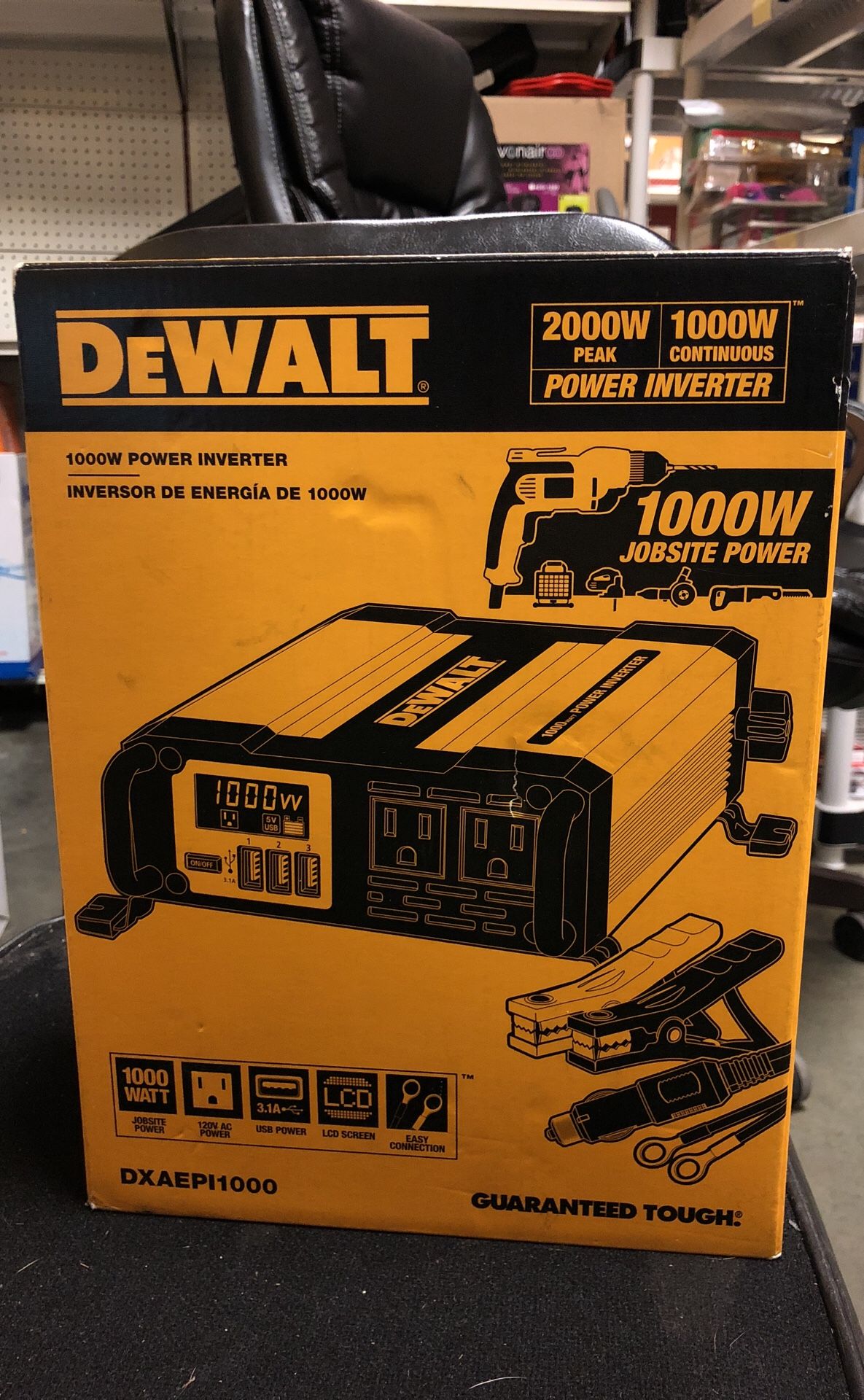 DeWalt Power Inverter, 1000 Watt Continuous, 2000 Watt Peak Power