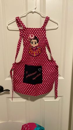 Child’s apron