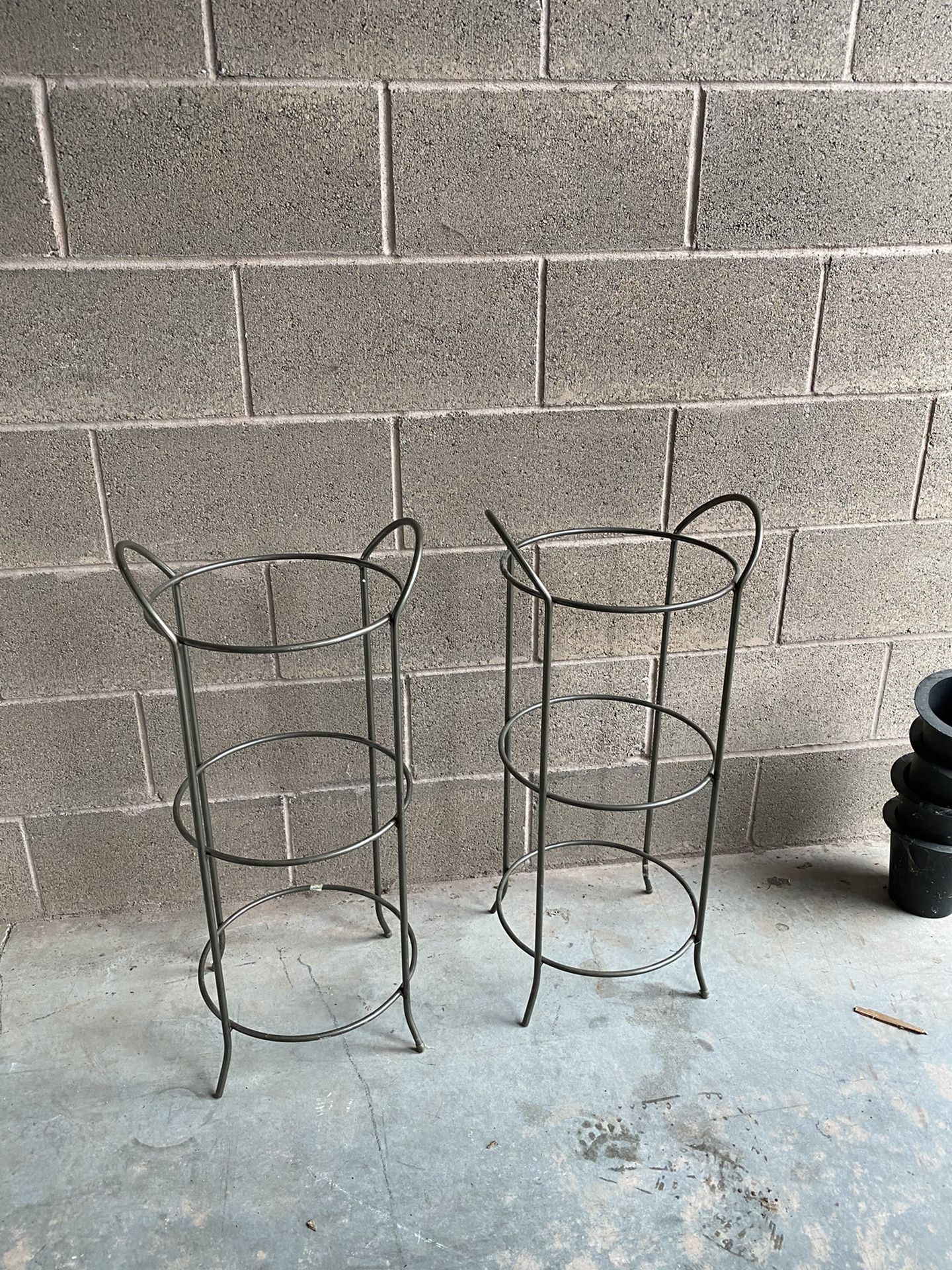 3 TIER GLASS/METAL SHELVES