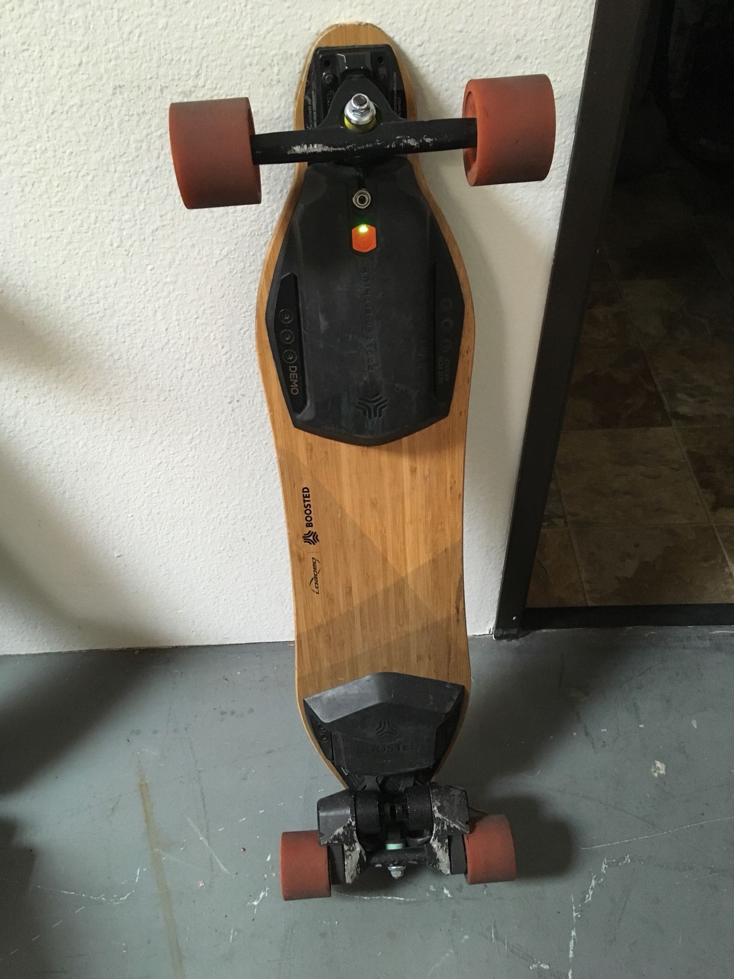 BOOSTED BOARD ELECTRIC SKATEBOARD/LONGBOARD