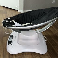 4moms mamaRoo 4 Multi-Motion Baby Swing