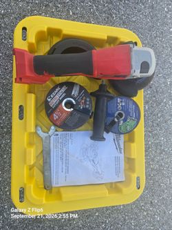 Milwaukee M18 2686-20 Grinder