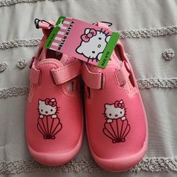 Hello Kitty Water Shoes