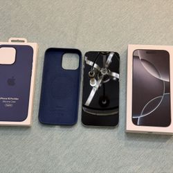 iPhone 16 Pro Max – White / 256GB – Model A3084 – Unlocked