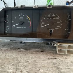 87-89 Mustang 140mph Speedo Instrument Cluster