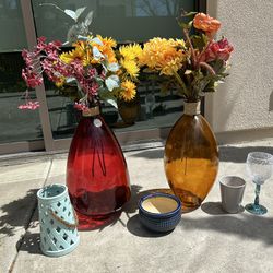 2 MULTICOLOR BIG VASES AND 2 SMALL VASES