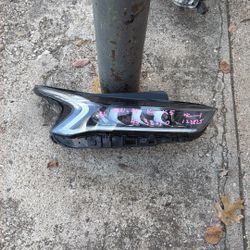 2021-24 Kia K5 Right Headlight 