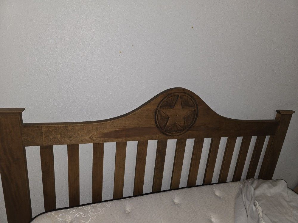 Queen Bed Frame Mattress And Box Spring