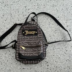 “JUICY COUTURE” Mini Backpack. Gray Pack w/ Black Spellout. Zippers. Pre Owned.