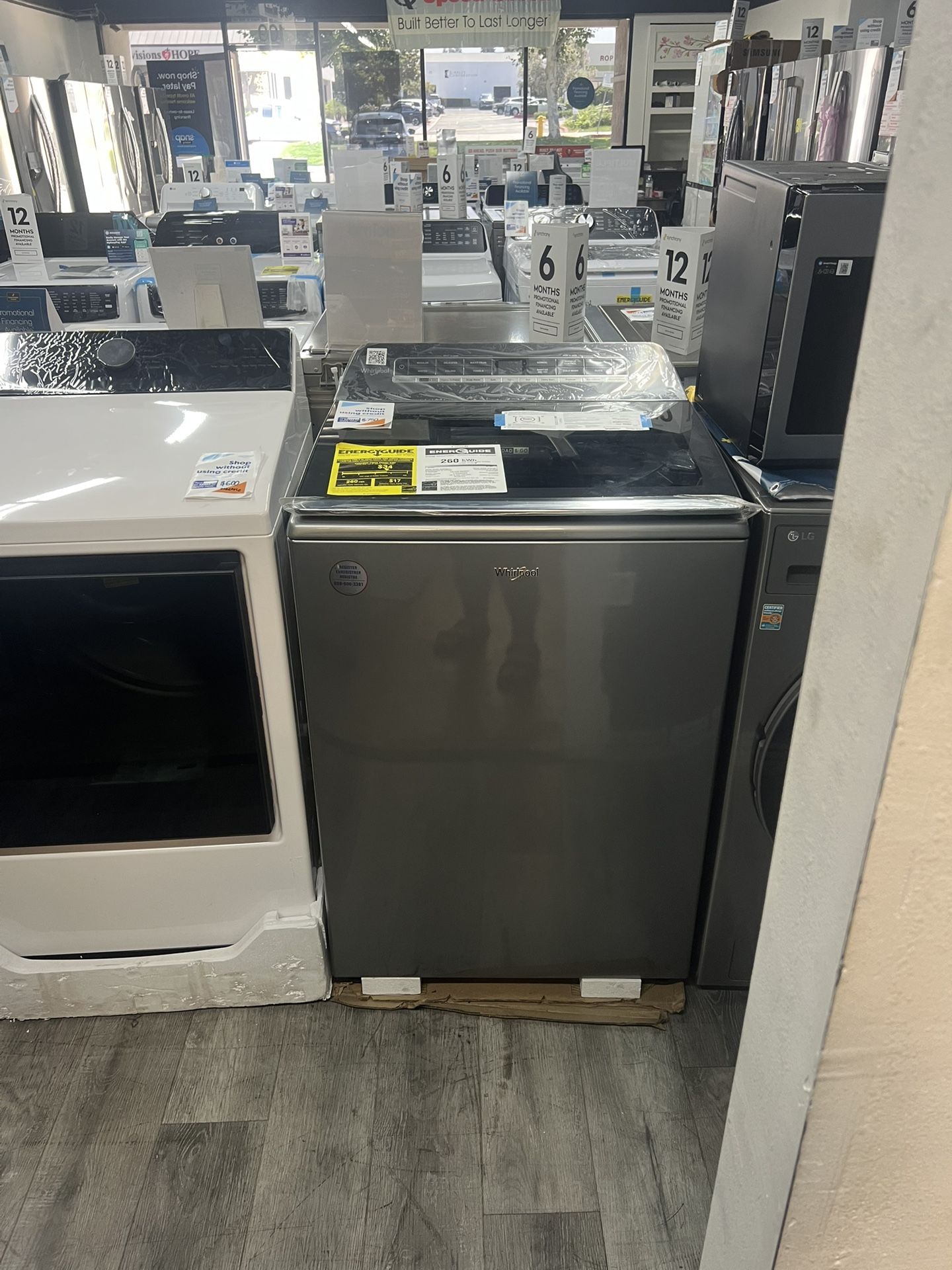 Whirlpool - 5.2 Cu Ft Extra Large Capacity Top Load Washer With Removable Agitator
