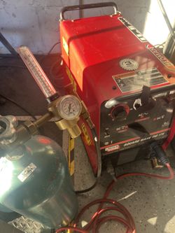 Lincoln Electric Square Wave TIG 175 With Harris Model 365 Gage And Temperature