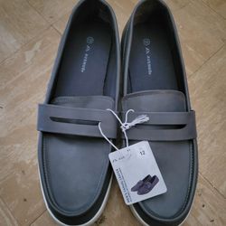 Men Shoes Size 12