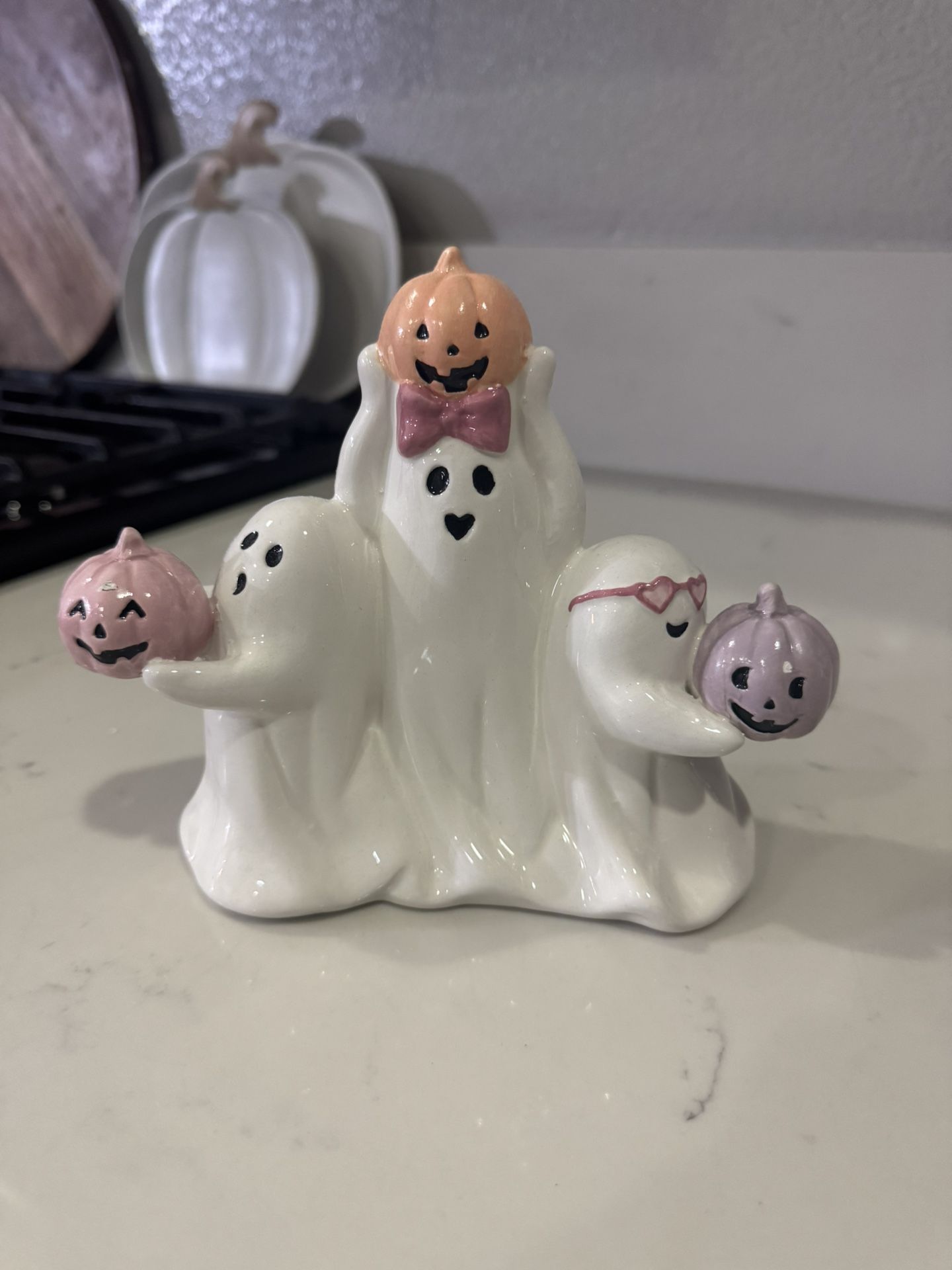 Girly Ghosts 