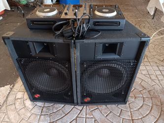 Pair Of 15 Inch And Numark Dualcdusb Mixdeck Controller