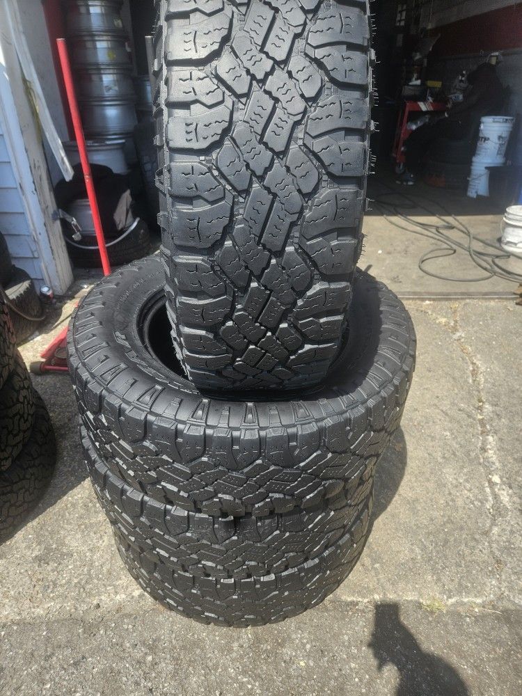 4 good year tires with size 275/70/18